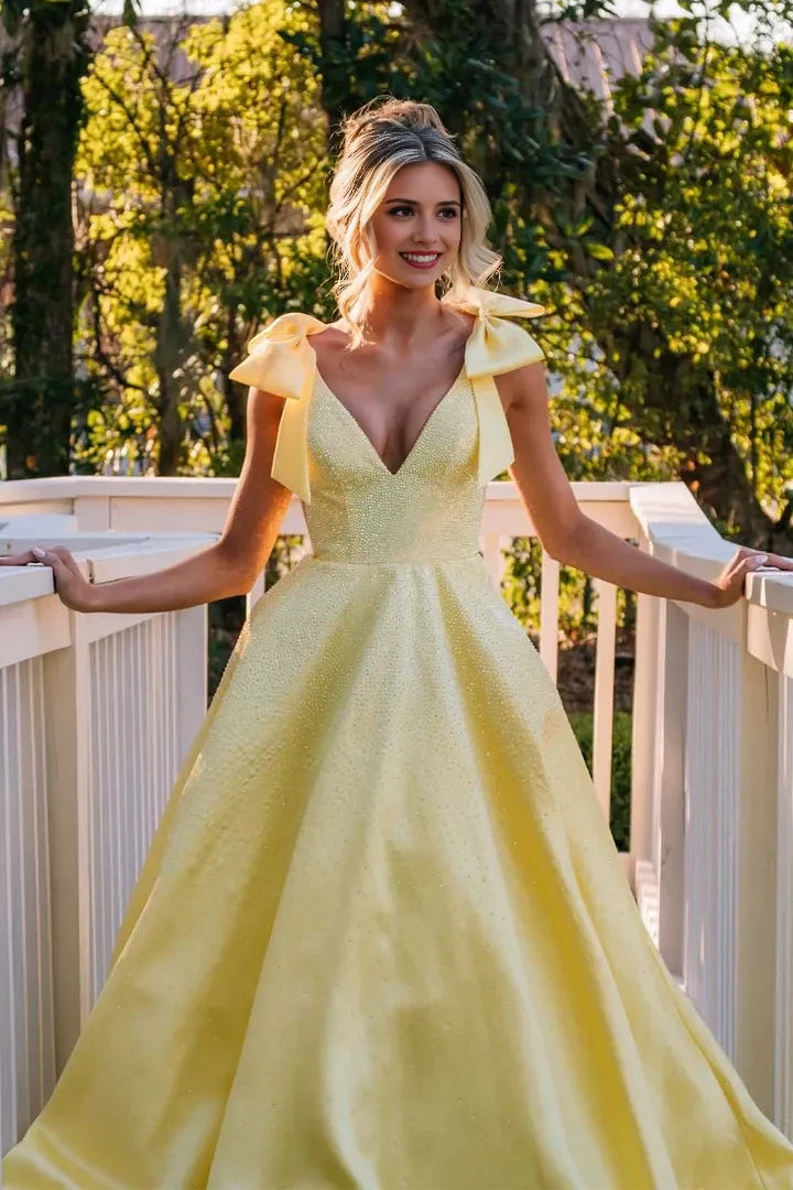 Elegant Ball Gown Tie-Shoulder Sleeveless Open-Back Train Maxi Evening Dress