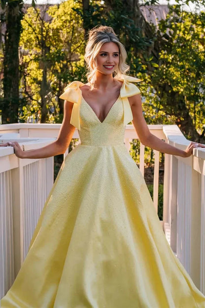 Elegant Ball Gown Tie-Shoulder Sleeveless Open-Back Train Maxi Evening Dress
