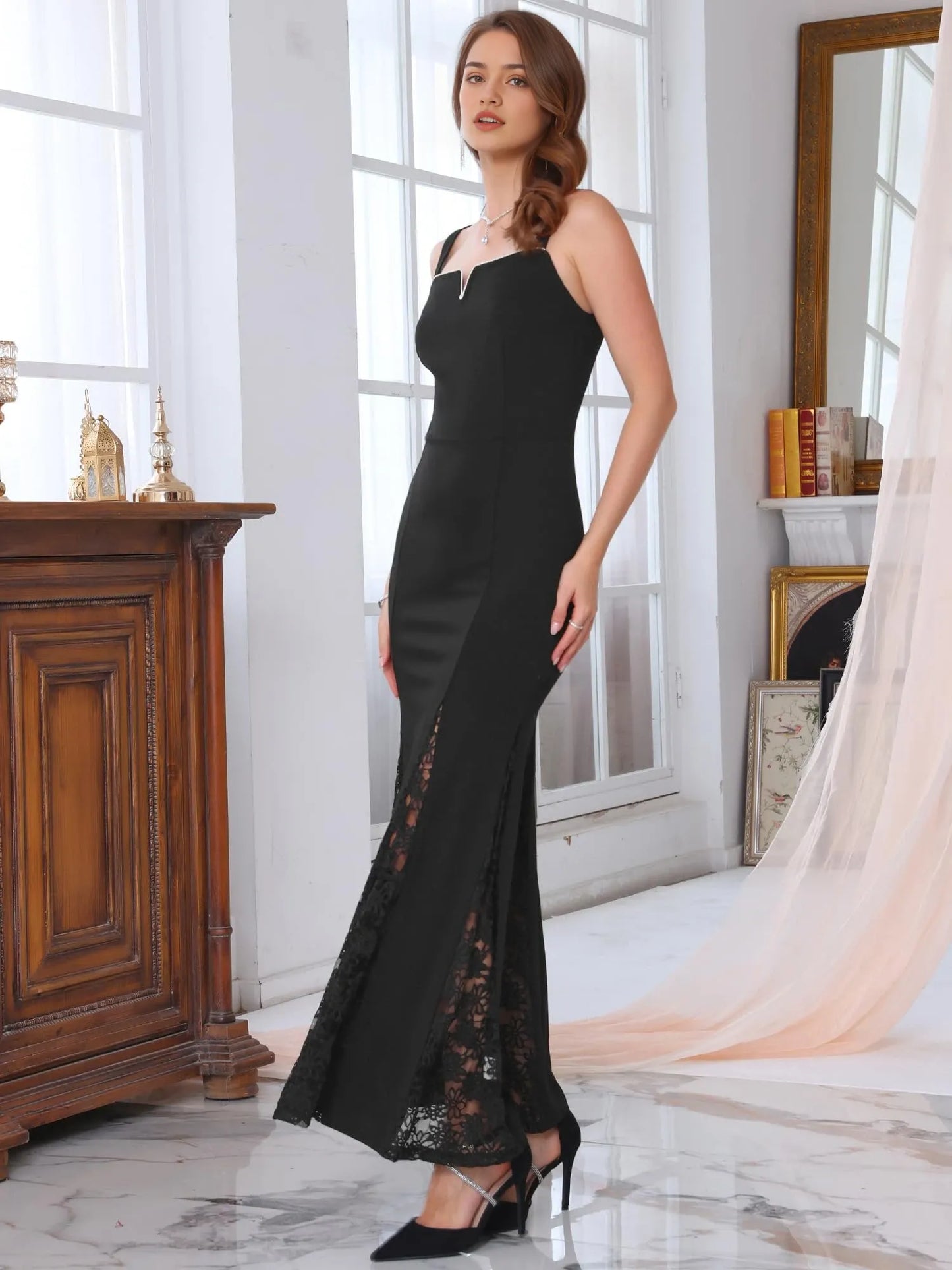 Elegant Spaghetti Strap Sweetheart Neck Lace-Trimmed Mermaid Floor-Length Evening Dress