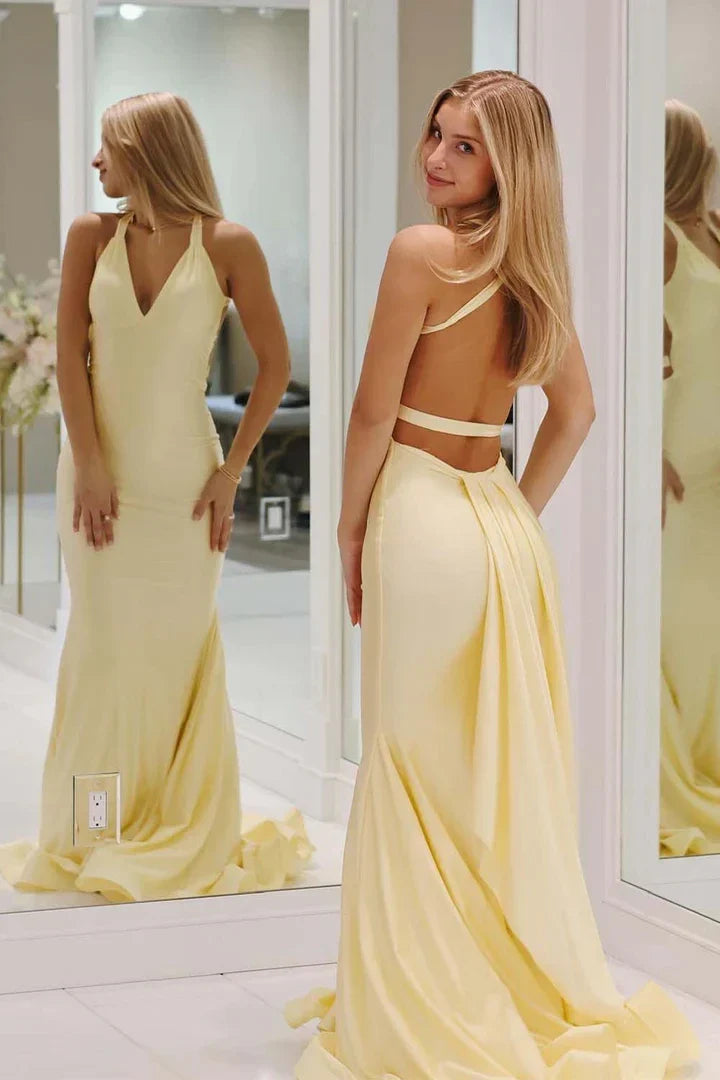 Elegant Mermaid Halter-Neck Sleeveless Open-Back Train Maxi Evening Dress