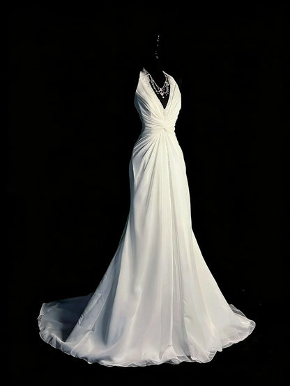 Elegant Mermaid Halter V-Neck Sleeveless Zipper Back Floor-Length Wedding Dress