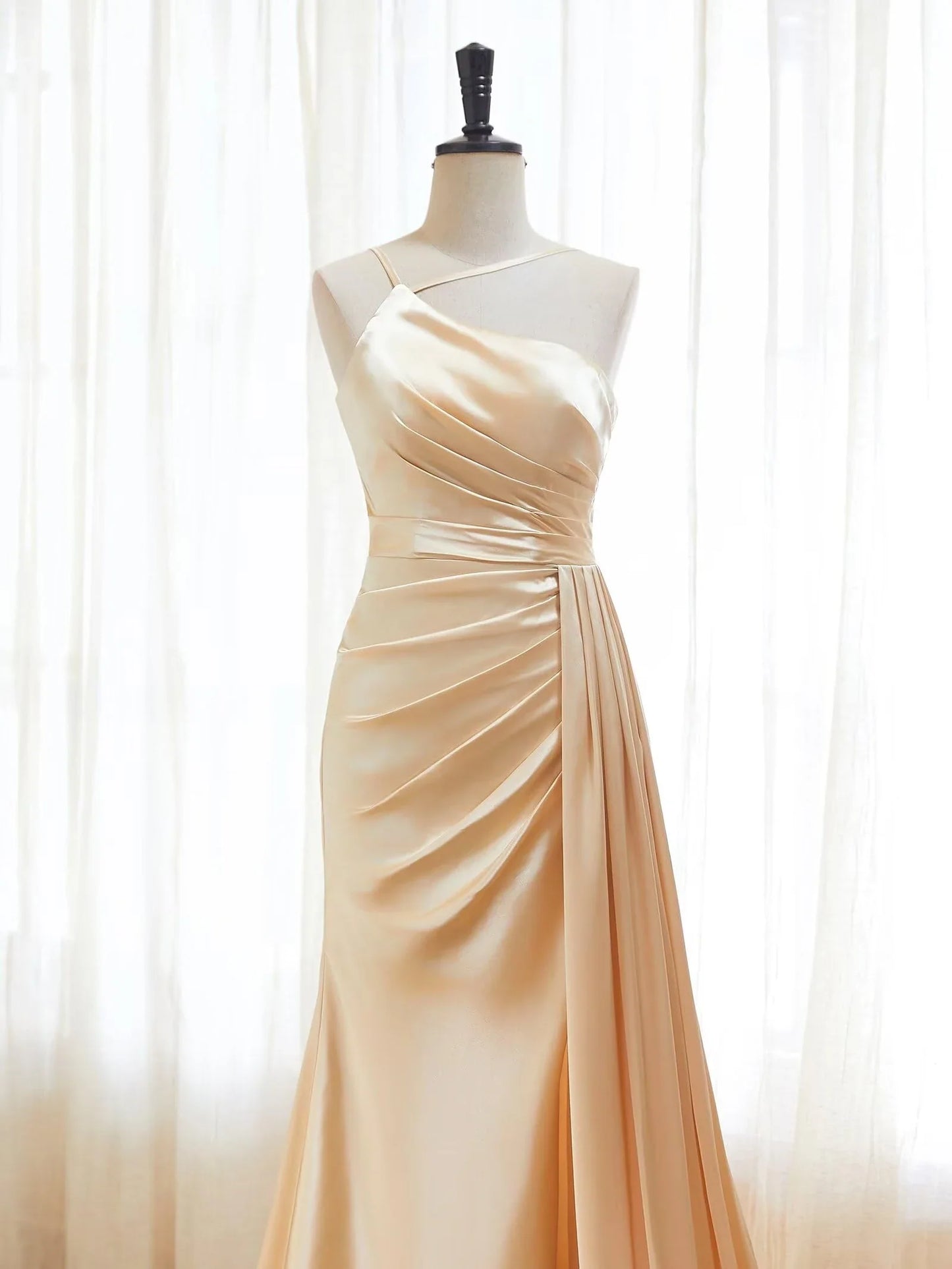 Elegant Mermaid One-Shoulder Sleeveless Crisscross-Lace-Up-Back Train Maxi Evening Dress