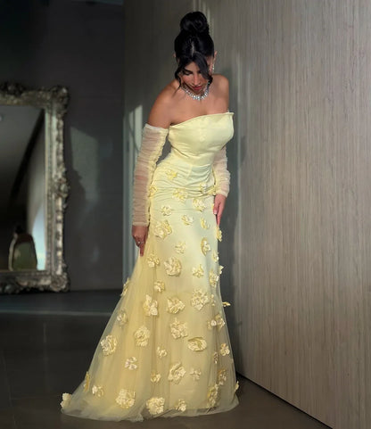 Elegant Mermaid Strapless Sleeveless Backless 3D-Flower Tulle Evening Dress With Detachable Sleeves