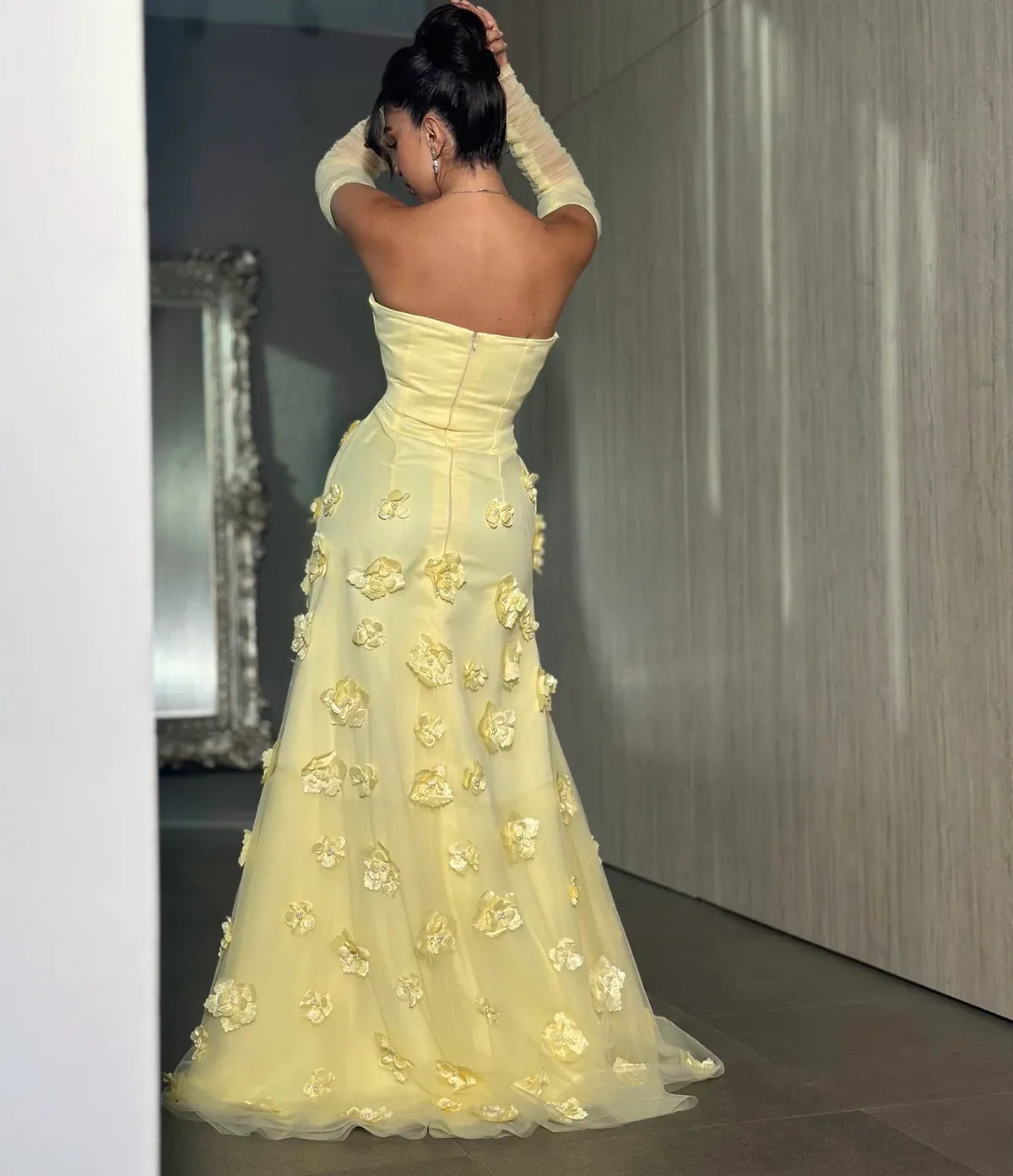 Elegant Mermaid Strapless Sleeveless Backless 3D-Flower Tulle Evening Dress With Detachable Sleeves