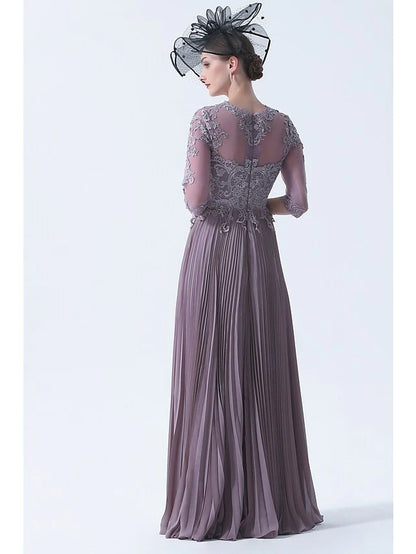 Side profile of the elegant plus size Mother of the Bride dress, highlighting the A-line silhouette.