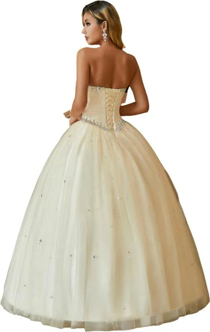 Elegant Strapless Sweetheart Neck Lace Up Rhinestone Tulle Ball Prom Dresses
