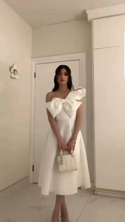Elegant A-Line One Shoulder Sleeveless BowKnot Satin Tea-Length Prom Dress
