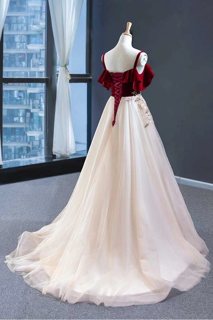 Elegant A-Line Spaghetti Straps Sleeveless Lace Up Sweep/Brush Train Prom Dress