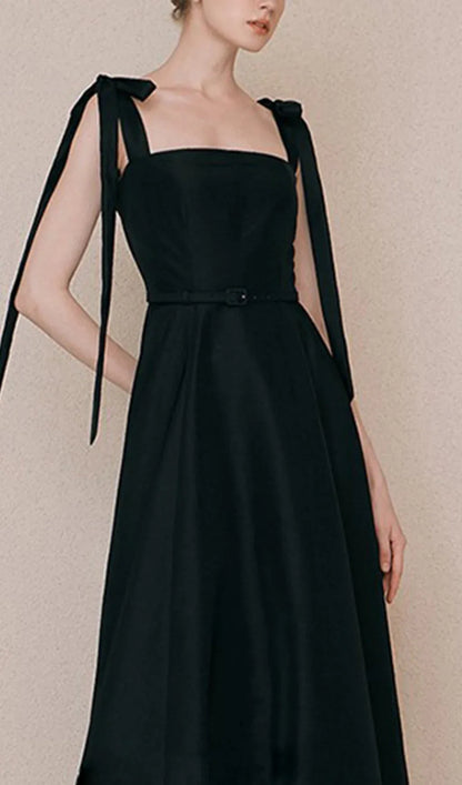 Elegant A-Line Square Neck Bow-Strap Black Floor Length Prom Dress With Belt