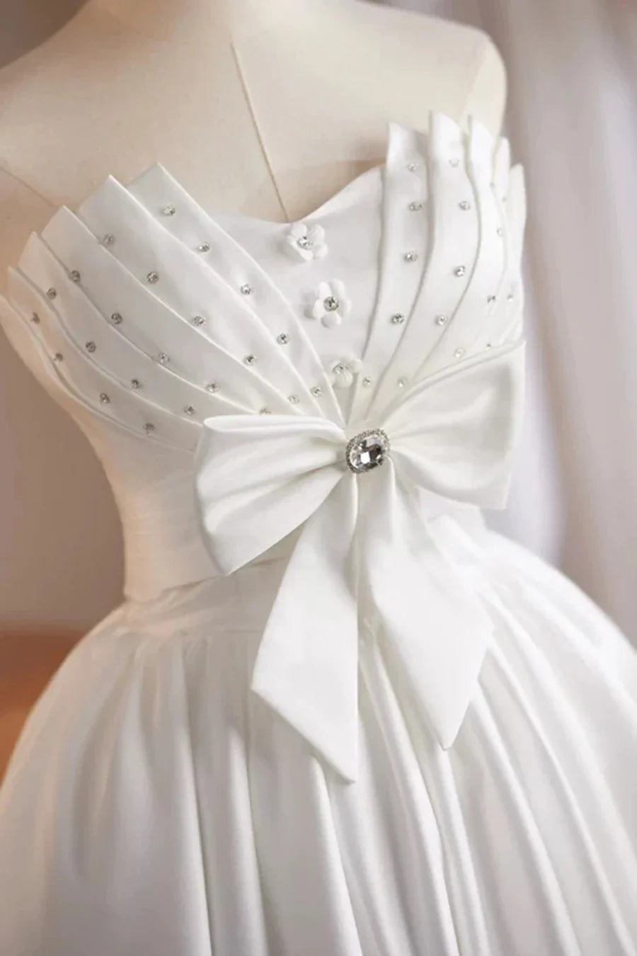 Elegant A-Line Strapless Sleeveless Crisscross Back Tea-Length Homecoming Dress for ladies