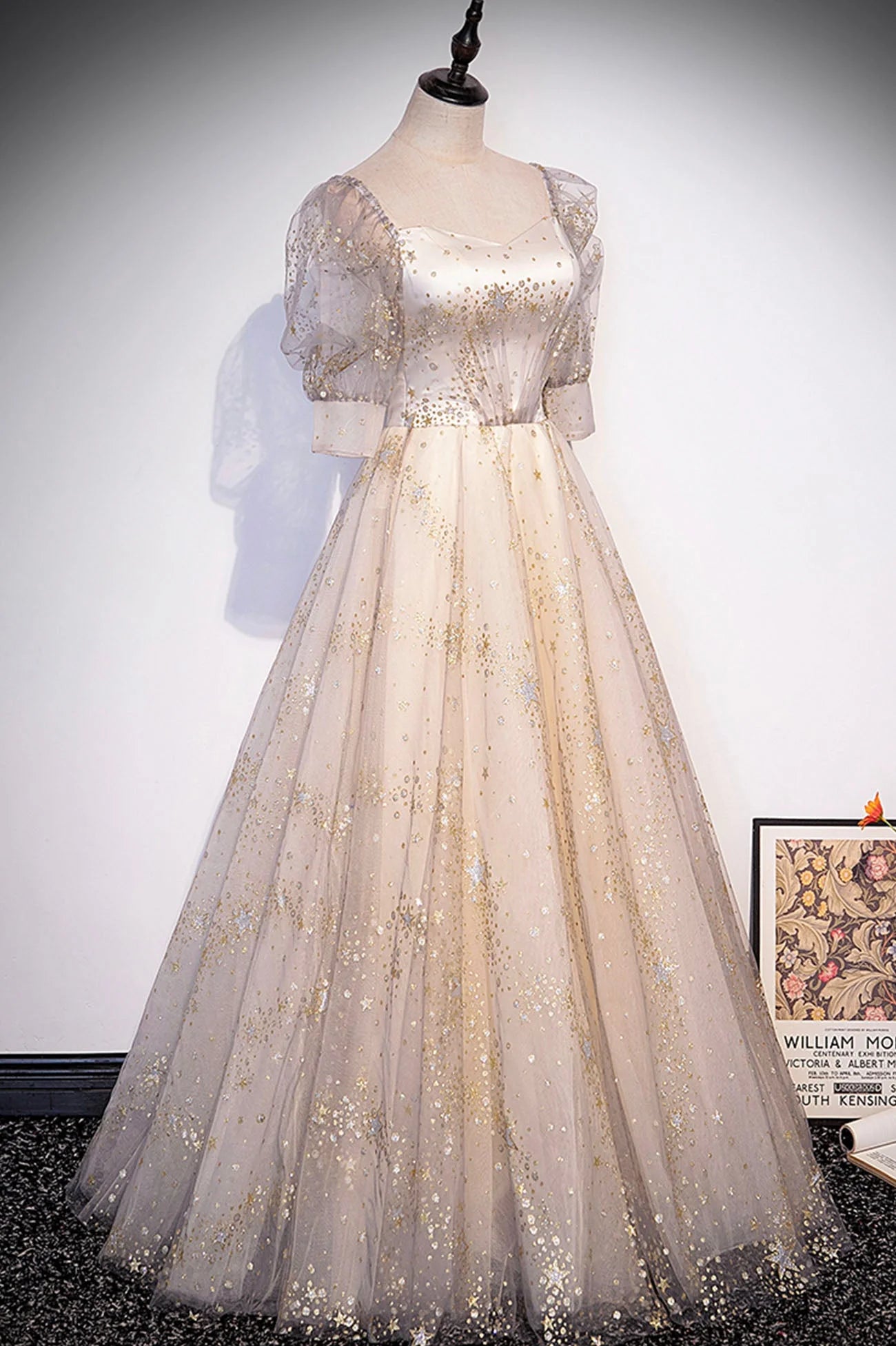 Elegant A-Line Sweetheart 1/2 Sleeve Lace Up Floor-Length Prom Dress