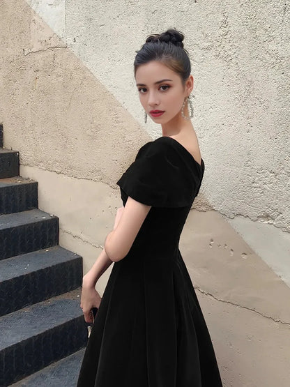 Elegant A-Line V Neck Short Sleeve Crisscross Back Tea-Length Homecoming Dress for female guests