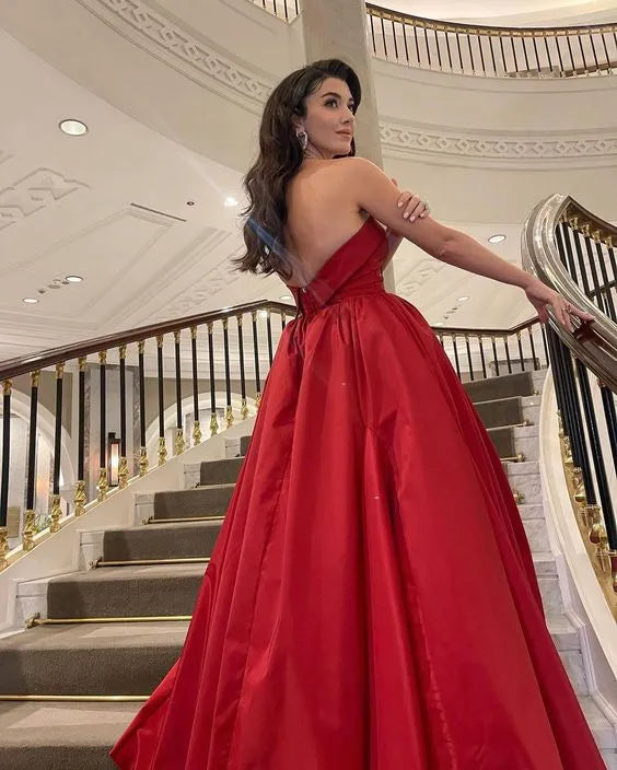 Elegant A-line Strapless Sleeveless Satin Pleated Floor-Length Evening Dress
