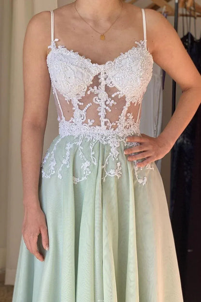 Elegant Ball Gown Spaghetti Straps Sleeveless Pleated Tulle Floor-Length Prom Dress