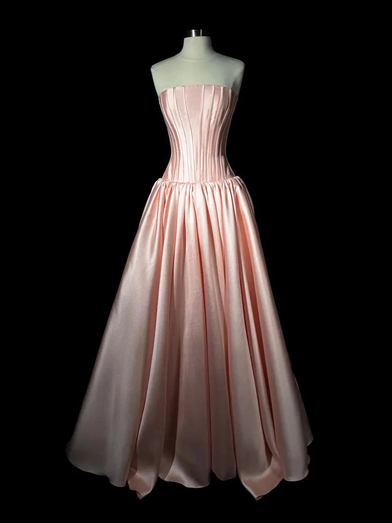 Elegant Ball Gown Strapless Sleeveless Pleated Satin Floor-Length Prom Dress