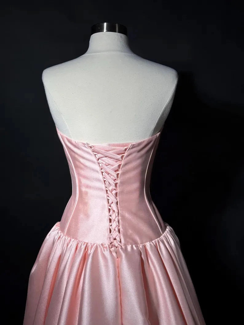 Elegant Ball Gown Strapless Sleeveless Pleated Satin Floor-Length Prom Dress