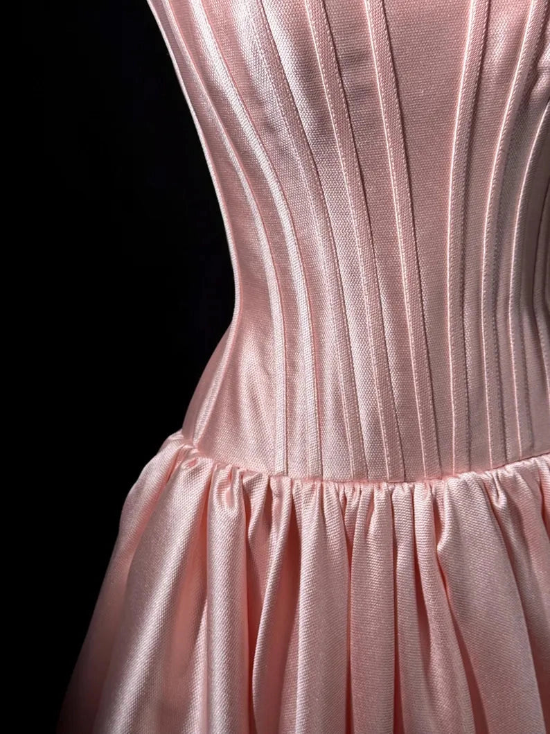 Elegant Ball Gown Strapless Sleeveless Pleated Satin Floor-Length Prom Dress