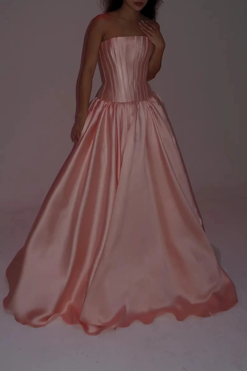 Elegant Ball Gown Strapless Sleeveless Pleated Satin Floor-Length Prom Dress