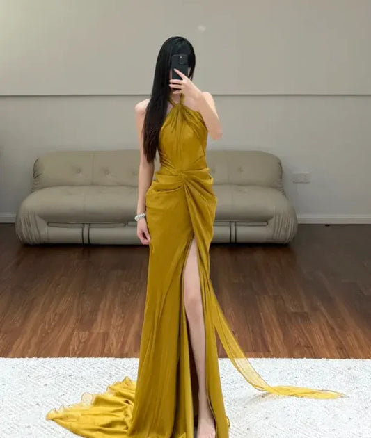 Elegant Chiffon Long Evening Dress Mustard Yellow Halter Neck Sleeveless for Women