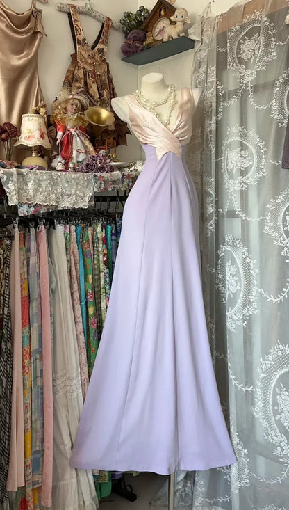 Elegant Flared Wrap V-Neck Sleeveless Two-Tone Lavender Maxi Prom Dress for Women For Sale