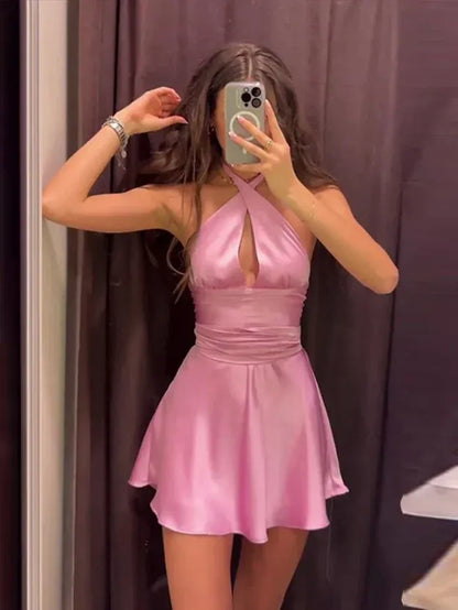 Elegant Halter Neck Sleeveless A-Line Pleated Satin Short-Mini Homecoming Dress