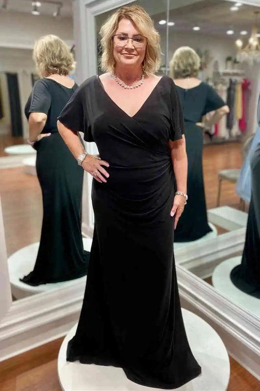Elegant Long Chiffon V-Neck Black Mother of Bride Dress Short Sleeves