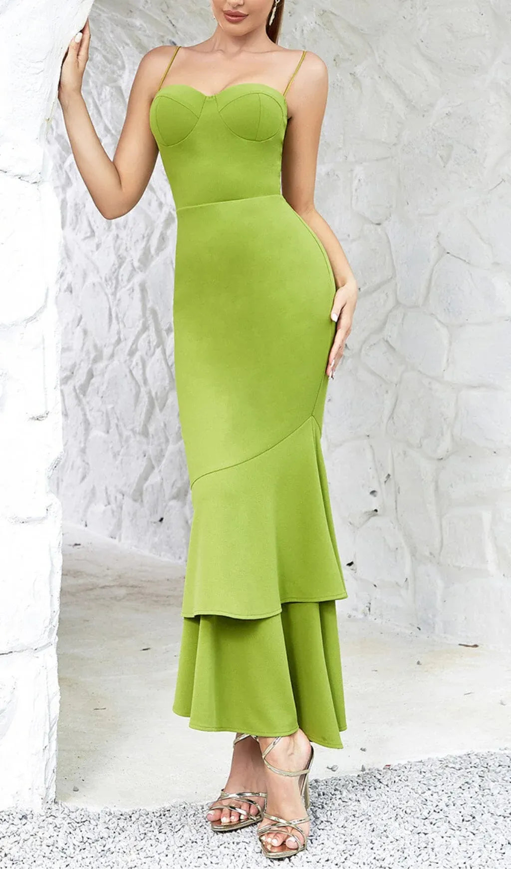 Elegant Mermaid Spaghetti Strap Tiered Ruffle Green Floor Length Prom Dress For Women