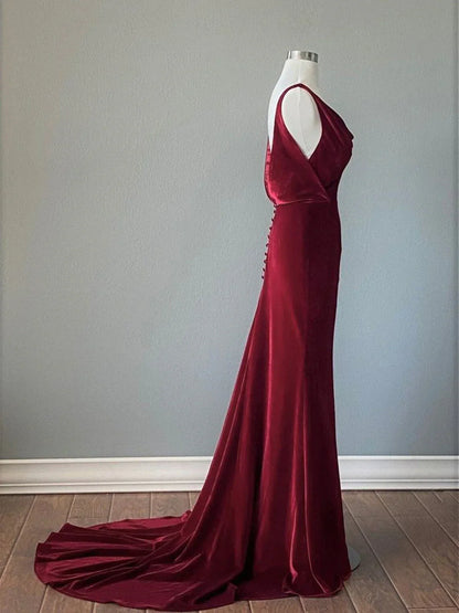 Elegant Mermaid/Trumpet Cowl Neck Sleeveless Velvet Sweep/Brush Train Prom Dress