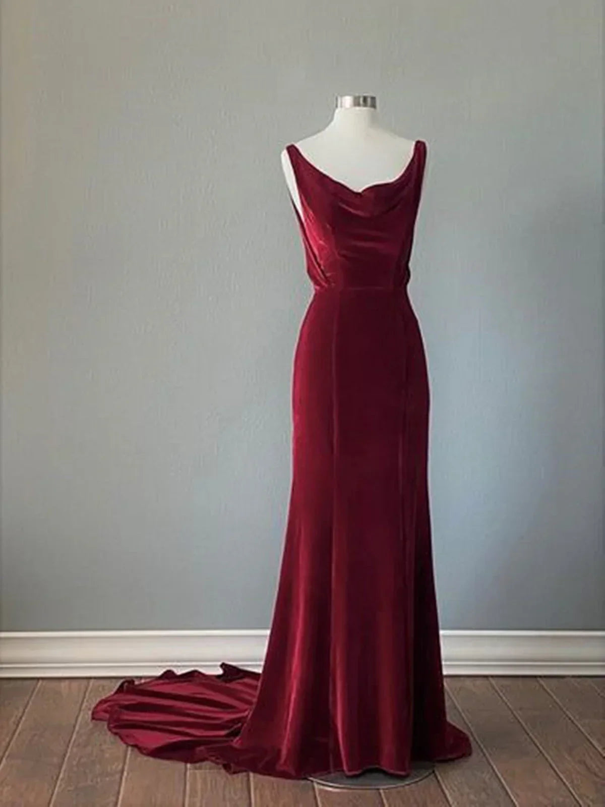 Elegant Mermaid/Trumpet Cowl Neck Sleeveless Velvet Sweep/Brush Train Prom Dress