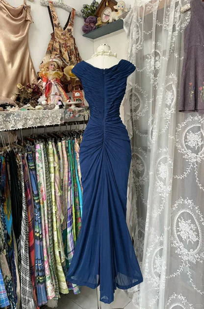 Elegant Mermaid/Trumpet V Neck Cap Sleeve Zipper Up Pleated Floor-Length Prom Dress