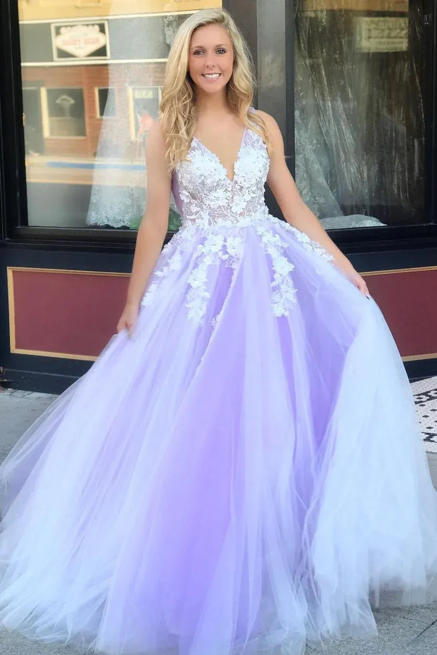 Elegant Princess V Neck Sleeveless Backless Floor-Length Prom Dress