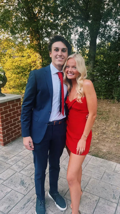 Elegant Red Strapless Ruched Backless Mini Homecoming Dress