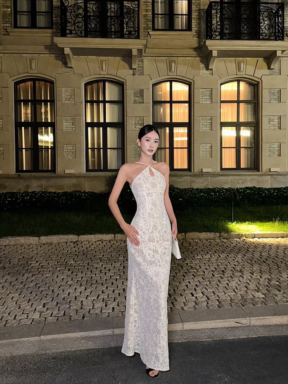 Elegant Sheath Halter Lace Ivory Evening Dress For Ladies Hot Sale