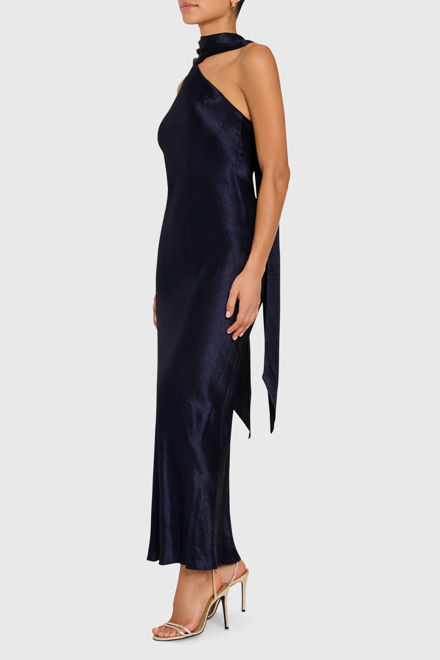 Elegant Sheath Halter Sleeveless Zipper Back Floor Length Evening Dress