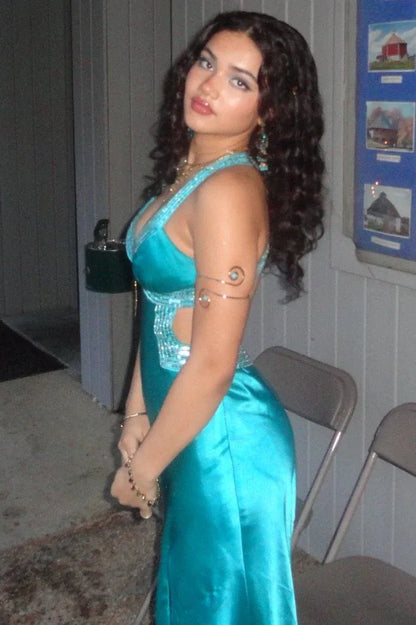Elegant Sheath V-Neck Sleeveless Satin Slit Floor-Length Prom Dress