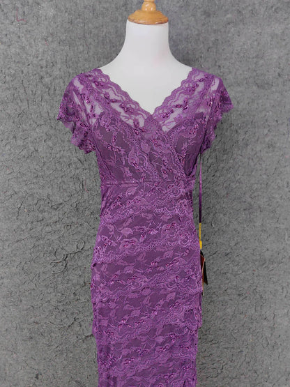 Elegant Sheath V-neck Cap-sleeved Lace Deep Purple Maxi Prom Dress for Women Ready to Ship