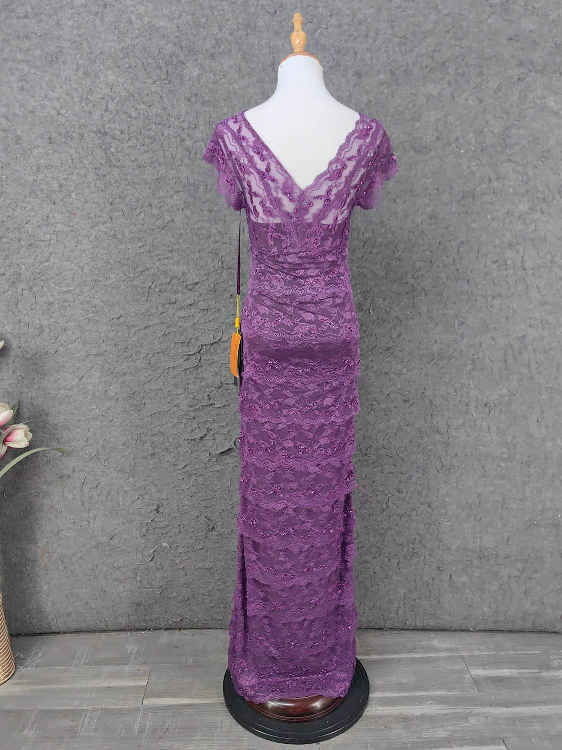 Elegant Sheath V-neck Cap-sleeved Lace Deep Purple Maxi Prom Dress for Women Ready to Ship