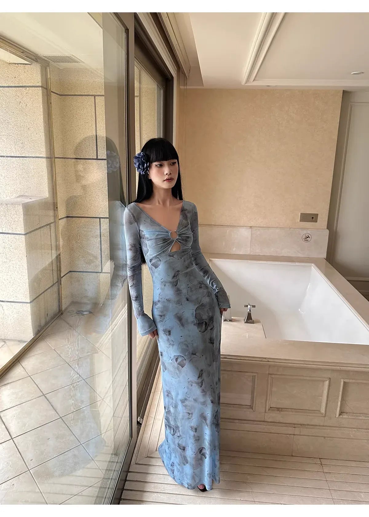 Elegant Sheath V-neck Printed Light Blue Evening Dress For Ladies Hot Sale