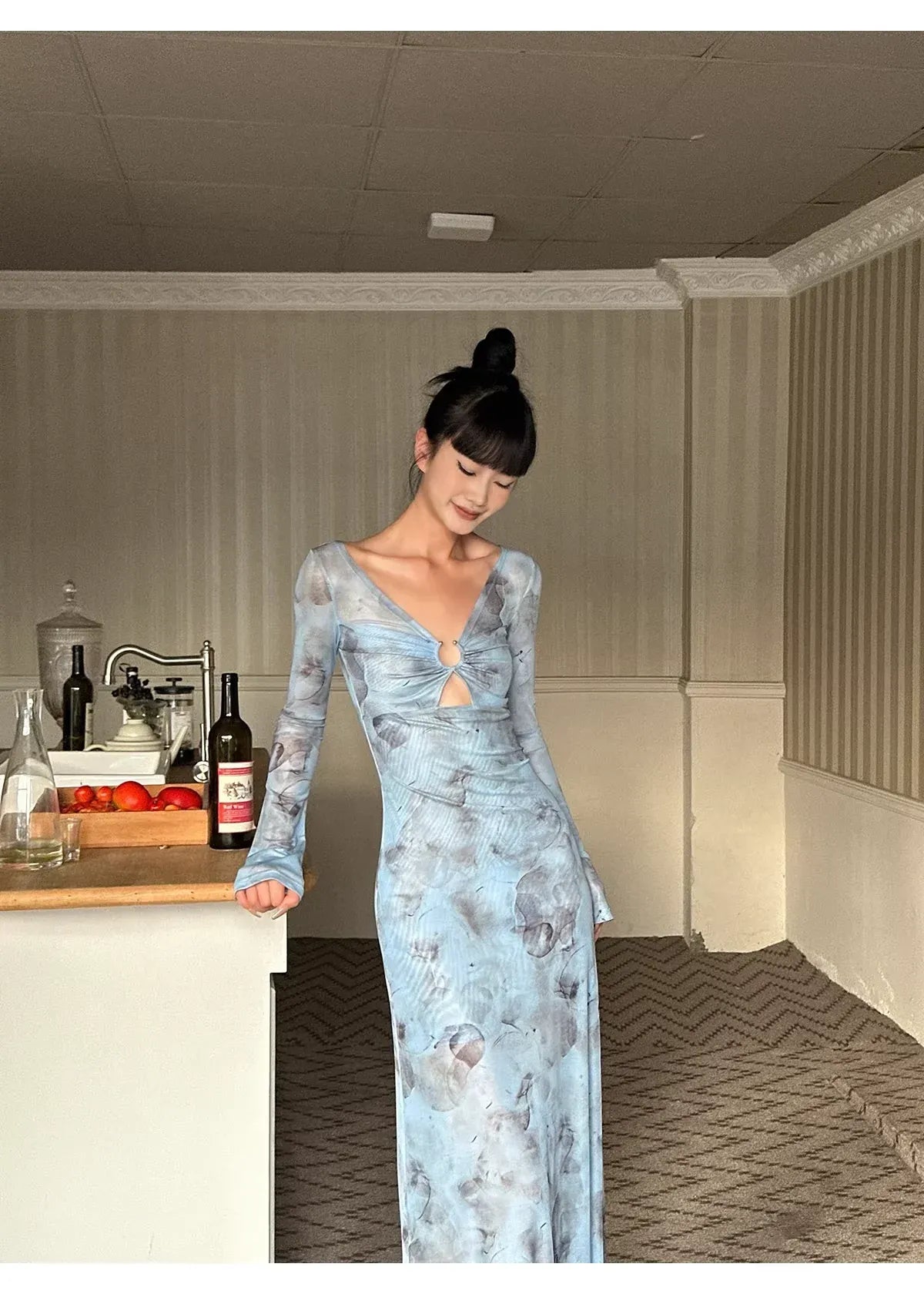 Elegant Sheath V-neck Printed Light Blue Evening Dress For Ladies Hot Sale