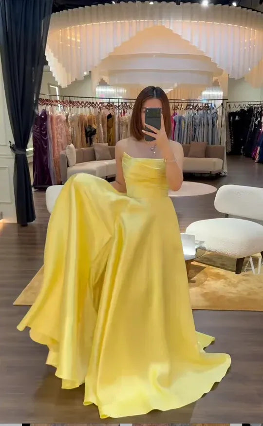 Elegant Strapless Sleeveless A-line Satin Pleated Floor-Length Prom Dress