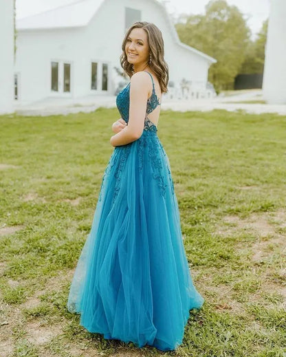 Elegant Tulle-Lace Maxi Evening Dress Teal Deep V Spaghetti Straps for Women