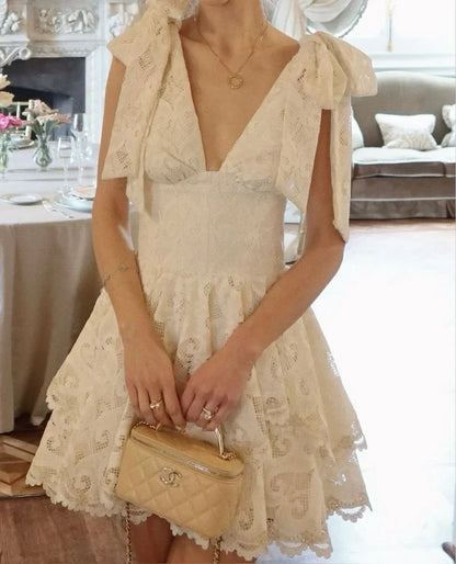 Elegant A-Line Deep V-Neck Bow-Tie Tiered Lace Ivory Mini Homecoming Dresses