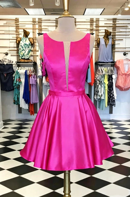 Elegant A-Line Illusion V-Neck Pleated Emerald Green Short Homecoming Dress With Pockets