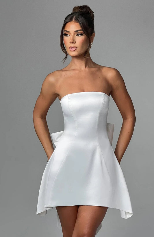 Elegant A-Line Strapless Bow-Back Asymmetrical White Mini Homecoming Dress
