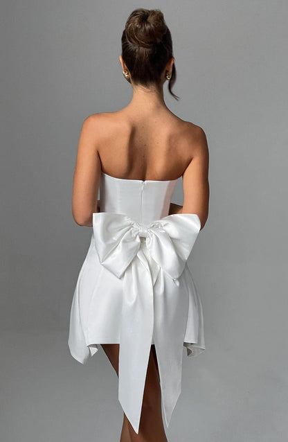 Elegant A-Line Strapless Bow-Back Asymmetrical White Mini Homecoming Dress