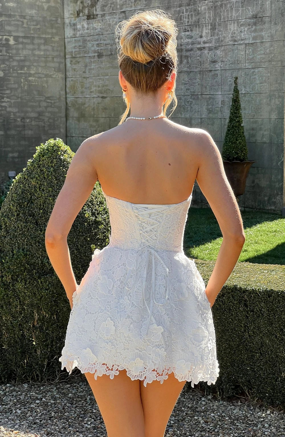 Elegant A-Line Strapless Corset 3D Applique Lace Ivory Mini Homecoming Dress
