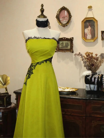 Elegant A-Line Strapless Sleeveless Lace Trim Lime Green Floor-Length Evening Gown
