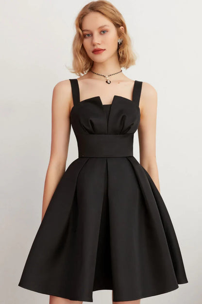 Elegant A-Line Sweetheart Pleated Structured Black Mini Homecoming Dresses