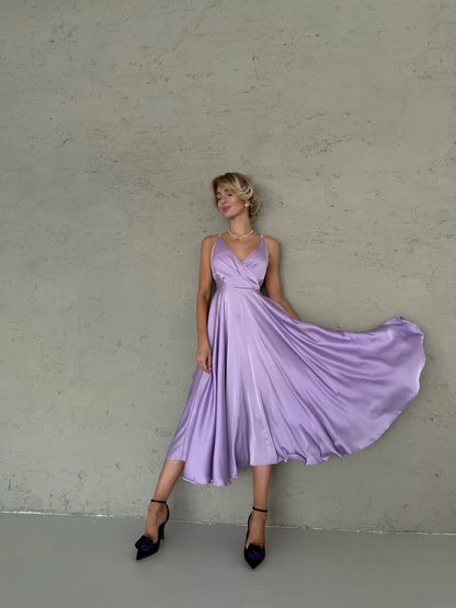 Elegant A-Line V-Neck Criss-Cross Back Lavender Midi Prom Dress With Tie