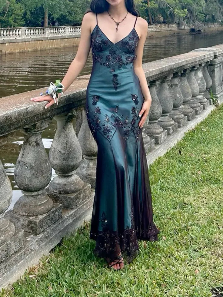 Elegant Fitted Sweetheart Sleeveless Beaded Embroidered Teal Floor-Length Evening Gown